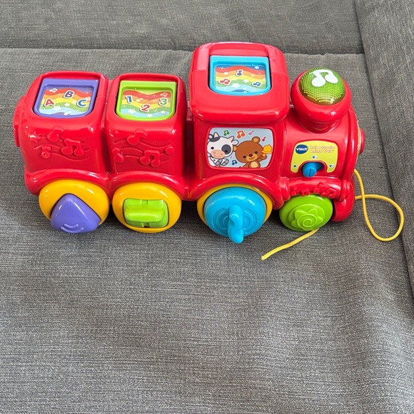 VTech Red Learning Train Toy - Picture 1 of 3